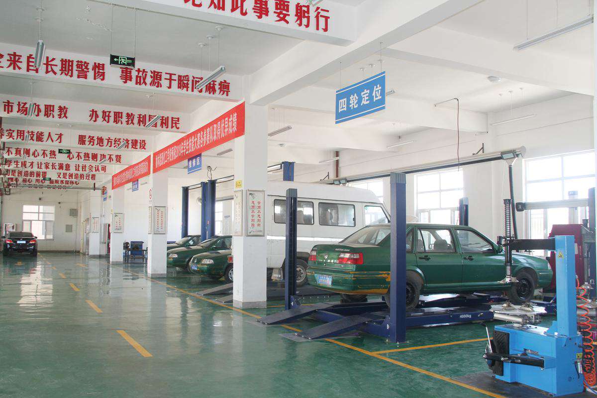 书写匠心，传承技艺，榆林能源化工职业技术学校欢迎你.JPG