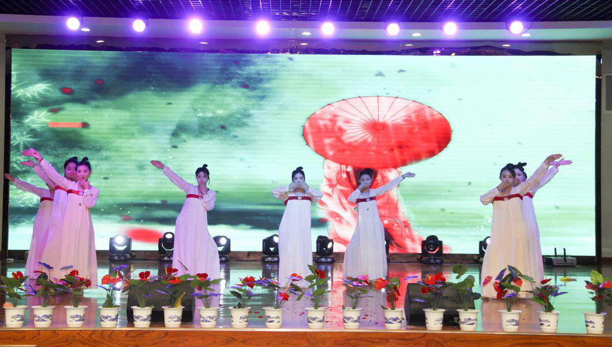 丽人行 (2).JPG